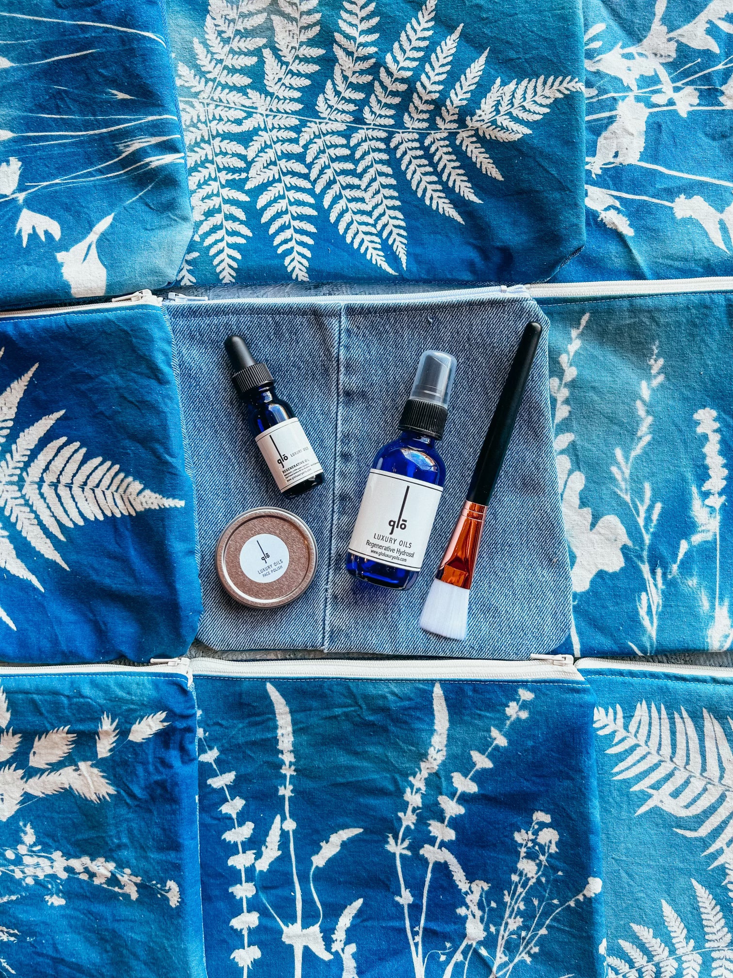 KSX ART x glō Travel Set (sold out)